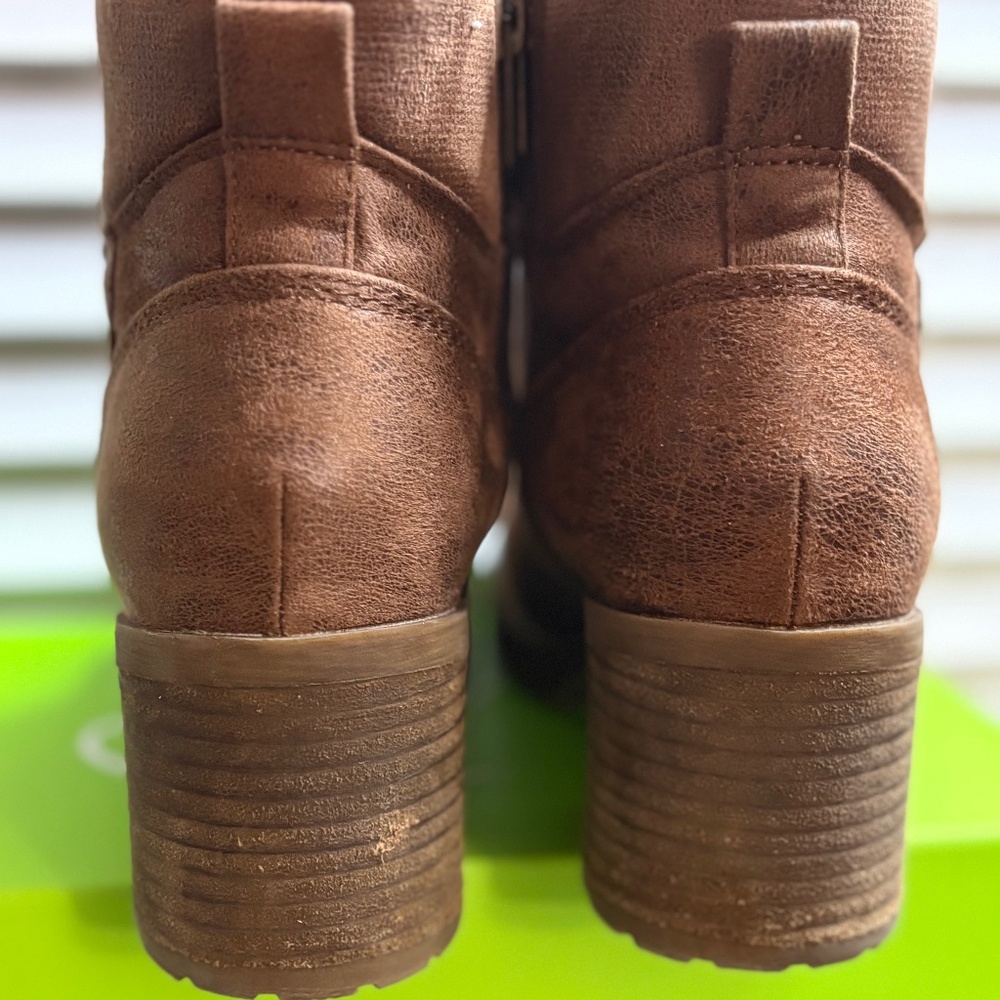 Crown Vintage Calista Women’s Combat Boots SZ 7 1/2 Brown Faux Leather Lace Up - Picture 6 of 7
